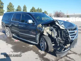 2019 Cadillac Escalade ESV Luxury z VIN 1GYS4HKJ0KR217932, wystawiony jako IAAI lot #41446166 z przebiegiem 86 404 mil mil oraz . Historia ofert i sprzedaży dostępna na DreamBid. Obrazek 1.