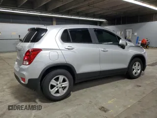 2020 Chevrolet Trax LS with VIN KL7CJKSB7LB327991, listed as a Copart auction lot 49324845 with 54,011 mi miles and Salvage Title. Bid and sale history available at DreamBid. Image 3.
