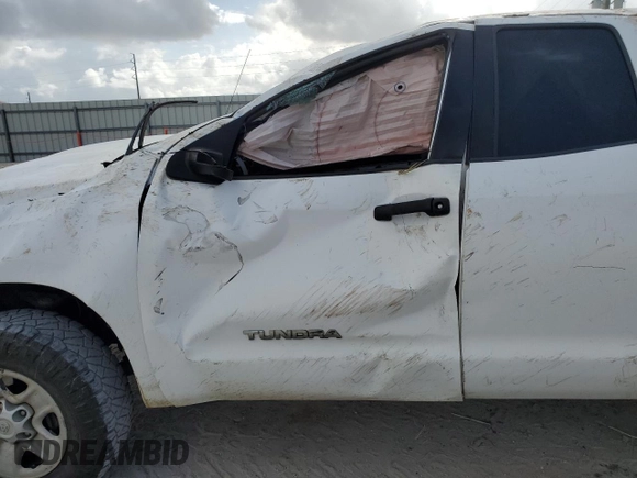 2010 Toyota Tundra z VIN 5TFRM5F10AX019942, wystawiony jako Copart lot #52418865 z przebiegiem Nie podano mil oraz Szkoda całkowita • Salvage title. Historia ofert i sprzedaży dostępna na DreamBid. Obrazek 7.