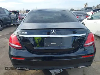 2020 Mercedes-Benz E 350 с VIN W1KZF8DB7LA832522, выставлен на аукционе IAAI как лот 41912241 с пробегом 31 203 миль миль и . История ставок и продаж доступна на DreamBid. Изображение 17.
