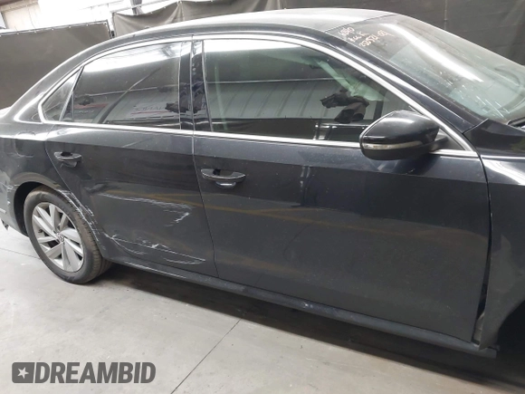 2018 Volkswagen Passat SE z VIN 1VWBA7A34JC016240, wystawiony jako IAAI lot #42339094 z przebiegiem 88 969 mil mil oraz . Historia ofert i sprzedaży dostępna na DreamBid. Obrazek 13.