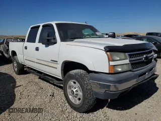 2006 Chevrolet Silverado 1500HD LT2 z VIN 1GCGK13U56F101831, wystawiony jako Copart lot #73425214 z przebiegiem 150 652 mil mil oraz Szkoda całkowita • Salvage title. Historia ofert i sprzedaży dostępna na DreamBid. Obrazek 4.