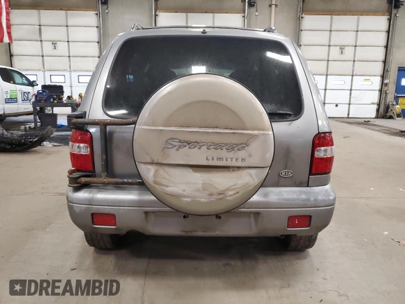 2001 Kia Sportage with VIN KNDJA723615043568, listed as a Copart auction lot 83738434 with 113,739 mi miles and Clean Title. Bid and sale history available at carsss.com. Image 6.