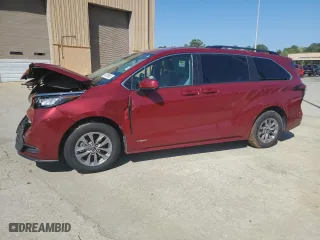2021 Toyota Sienna LE with VIN 5TDKRKEC4MS069838, listed as a Copart auction lot 88306665 with 91,427 mi miles and Salvage Title. Bid and sale history available at carsss.com. Image 1.