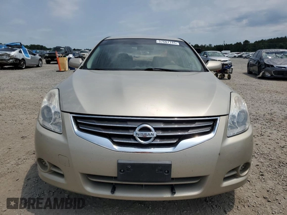2010 Nissan Altima S z VIN 1N4AL2AP8AN506009, wystawiony jako Copart lot #57667145 z przebiegiem 130 915 mil mil oraz Szkoda całkowita • Salvage title. Historia ofert i sprzedaży dostępna na DreamBid. Obrazek 5.