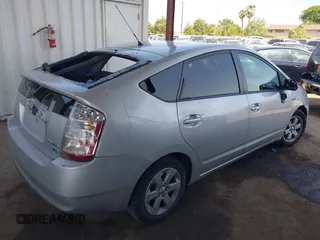 2008 Toyota Prius with VIN JTDKB20UX87694670, listed as a IAAI auction lot 42136276 with 275,413 mi miles and . Bid and sale history available at DreamBid. Image 4.