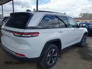 2023 Jeep Grand Cherokee with VIN 1C4RJYB60PC650900, listed as a IAAI auction lot 41773825 with 19,243 mi miles and . Bid and sale history available at DreamBid. Image 4.