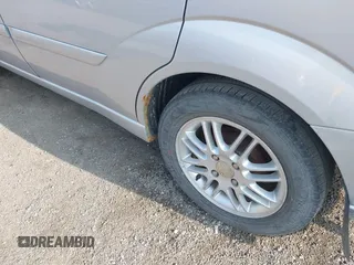 2003 Ford Focus SE Fleet с VIN 1FAFP36373W209641, выставлен на аукционе IAAI как лот 42119574 с пробегом 152 473 миль миль и . История ставок и продаж доступна на DreamBid. Изображение 6.