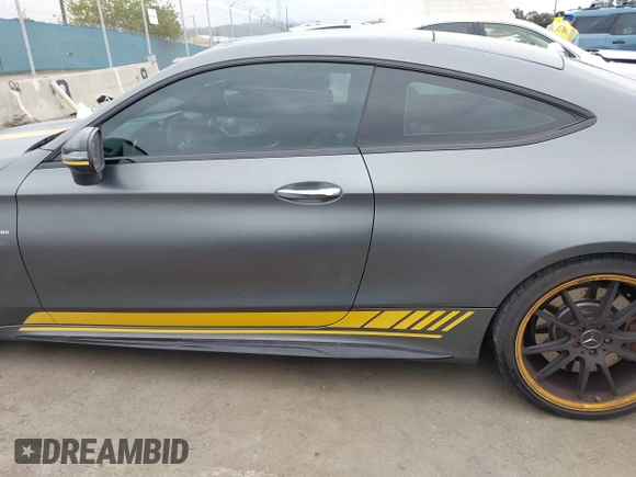 2017 Mercedes-Benz C 63 S AMG with VIN WDDWJ8HB1HF426693, listed as a IAAI auction lot 42042268 with 83,042 mi miles and . Bid and sale history available at carsss.com. Image 14.