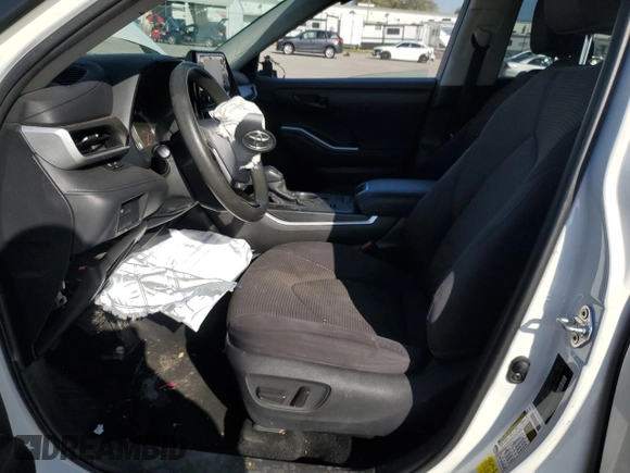 2020 Toyota Highlander L z VIN 5TDCZRAH0LS505372, wystawiony jako Copart lot #50716035 z przebiegiem 125 735 mil mil oraz Czysty tytuł • Clean title. Historia ofert i sprzedaży dostępna na DreamBid. Obrazek 7.