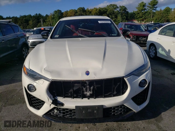 2019 Maserati Levante GranSport with VIN ZN661XUS9KX328117, listed as a Copart auction lot 73722224 with 0 mi miles and Salvage Title. Bid and sale history available at carsss.com. Image 5.