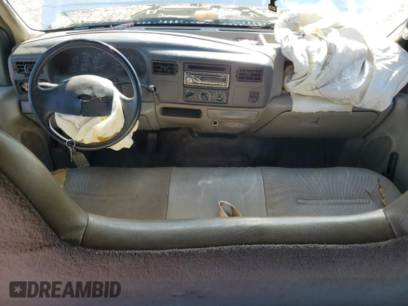 2000 Ford F-350 XL with VIN 1FTSW30L6YEB51197, listed as a Copart auction lot 49504835 with 284,070 mi miles and Salvage Title. Bid and sale history available at DreamBid. Image 8.