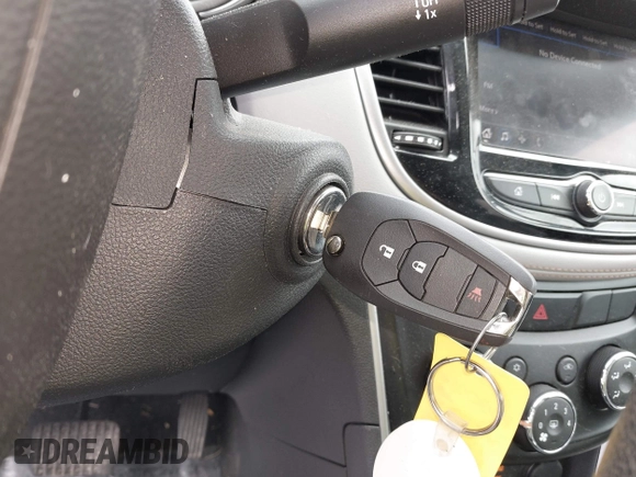 2021 Chevrolet Trax LT с VIN KL7CJPSB8MB305061, выставлен на аукционе IAAI как лот 42355379 с пробегом 130 885 миль миль и . История ставок и продаж доступна на DreamBid. Изображение 11.