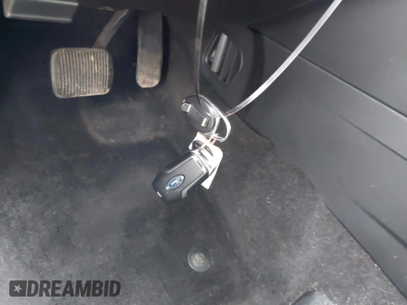 2016 Ford Explorer XLT with VIN 1FM5K8DH3GGA69549, listed as a IAAI auction lot 41845755 with 179,884 mi miles and . Bid and sale history available at DreamBid. Image 11.