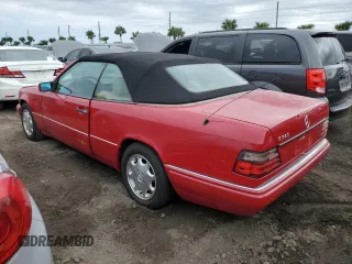1995 Mercedes-Benz E Class with VIN WDBEA66EXSC250371, listed as a Copart auction lot 76722414 with 52,766 mi miles and Non Repairable. Bid and sale history available at carsss.com. Image 2.