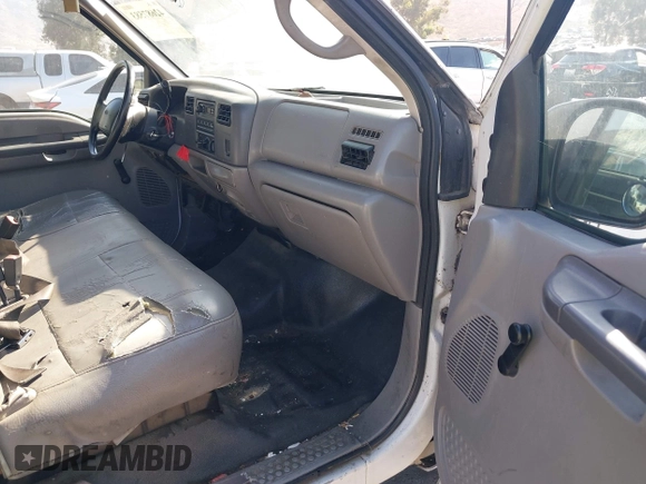 2001 Ford F-350 with VIN 3FTSW30L21MA67300, listed as a IAAI auction lot 42687583 with 317,542 mi miles and . Bid and sale history available at DreamBid. Image 5.