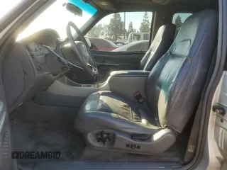 2002 Ford Explorer with VIN 1FMCU60E52UB90353, listed as a Copart auction lot 75659554 with 212,592 mi miles and Salvage title. Bid and sale history available at DreamBid. Image 7.