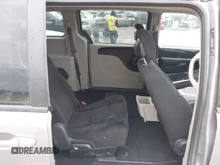2016 Dodge Grand Caravan SXT with VIN 2C4RDGCG3GR321933, listed as a IAAI auction lot 41895209 with 186,502 mi miles and . Bid and sale history available at DreamBid. Image 8.