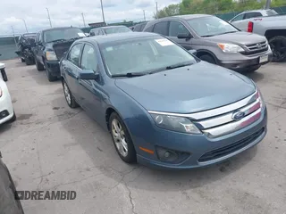 2012 Ford Fusion SE z VIN 3FAHP0HA8CR149892, wystawiony jako IAAI lot #42245230 z przebiegiem 167 698 mil mil oraz . Historia ofert i sprzedaży dostępna na DreamBid. Obrazek 1.