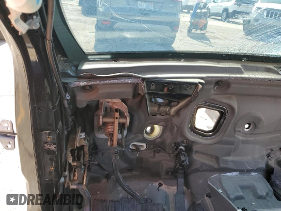 2021 Jeep Grand Cherokee Limited z VIN 1C4RJFBGXMC568259, wystawiony jako Copart lot #55689505 z przebiegiem Nie podano mil oraz Nie do naprawy • Non repairable. Historia ofert i sprzedaży dostępna na DreamBid. Obrazek 9.