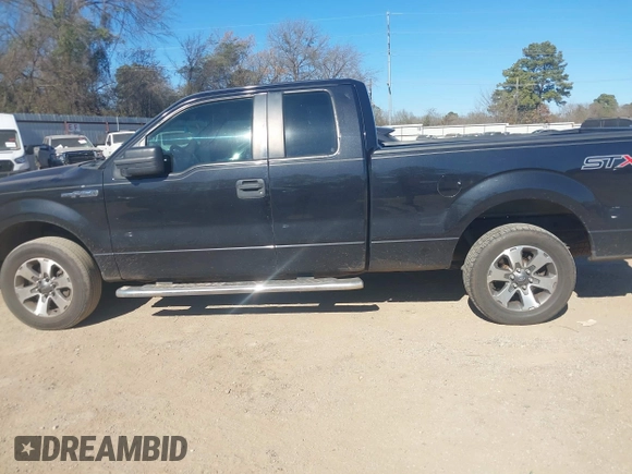 2014 Ford F-150 XL with VIN 1FTEX1CM1EKG04187, listed as a IAAI auction lot 41353752 with 174,111 mi miles and . Bid and sale history available at DreamBid. Image 14.