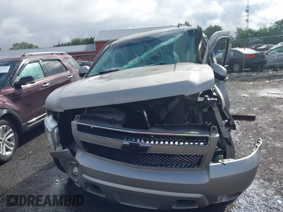 2007 Chevrolet Tahoe LTZ with VIN 1GNFK13097J406134, listed as a IAAI auction lot 42318310 with 137,106 mi miles and . Bid and sale history available at DreamBid. Image 12.