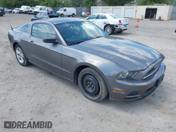 2013 Ford Mustang V6 with VIN 1ZVBP8AM0D5260795, listed as a IAAI auction lot 42222754 with 98,322 mi miles and . Bid and sale history available at carsss.com. Image 1.
