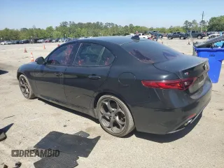 2018 Alfa Romeo Giulia Ti Lusso z VIN ZARFAEEN5J7566856, wystawiony jako Copart lot #52622205 z przebiegiem 68 656 mil mil oraz Szkody całkowita. Historia ofert i sprzedaży dostępna na DreamBid. Obrazek 2.