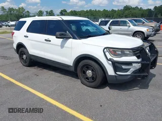 2017 Ford Police Interceptor Utility with VIN 1FM5K8AT1HGE29783, listed as a IAAI auction lot 42709912 with 146,910 mi miles and . Bid and sale history available at DreamBid. Image 1.