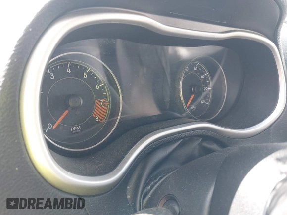2015 Jeep Cherokee Trailhawk with VIN 1C4PJMBS7FW699392, listed as a IAAI auction lot 41797617 with 1 mi miles. Bid and sale history available at carsss.com. Image 15.