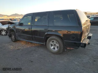 2000 Chevrolet Tahoe Limited with VIN 1GNEC13R5YR162329, listed as a Copart auction lot 84117434 with 177,241 mi miles and Salvage Title. Bid and sale history available at carsss.com. Image 2.