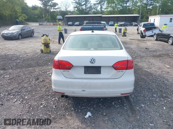 2011 Volkswagen Jetta SE с VIN 3VWDX7AJ1BM349792, выставлен на аукционе IAAI как лот 42081276 с пробегом 219 824 миль миль и . История ставок и продаж доступна на DreamBid. Изображение 17.