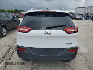 2016 Jeep Cherokee Latitude with VIN 1C4PJLCS9GW137505, listed as a Copart auction lot 62569105 with 135,101 mi miles and Clean title. Bid and sale history available at DreamBid. Image 6.