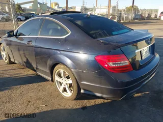 2012 Mercedes-Benz C-Class C 250 with VIN WDDGJ4HB6CF802102, listed as a IAAI auction lot 41261431 with 126,305 mi miles. Bid and sale history available at carsss.com. Image 3.