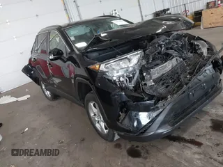 2020 Toyota RAV4 XLE с VIN 2T3P1RFV0LC079187, выставлен на аукционе IAAI как лот 42409656 с пробегом 68 881 миль миль и . История ставок и продаж доступна на DreamBid. Изображение 1.