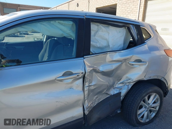 2017 Nissan Rogue SV with VIN JN1BJ1CP7HW017295, listed as a IAAI auction lot 42321408 with 84,430 mi miles and . Bid and sale history available at DreamBid. Image 6.