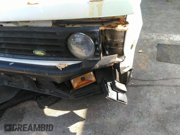 1991 Land Rover Range Rover with VIN SALHV1243MA605889, listed as a IAAI auction lot 41728970 with Not Provided miles and . Bid and sale history available at DreamBid. Image 6.