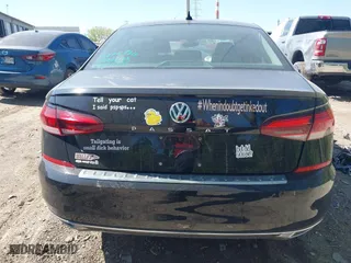 2021 Volkswagen Passat 2.0T SE with VIN 1VWSA7A32MC015219, listed as a IAAI auction lot 39240566 with 68,095 mi miles. Bid and sale history available at carsss.com. Image 17.