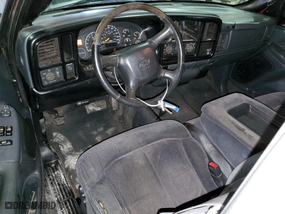 2000 Chevrolet Silverado 1500 with VIN 1GCEK14W0YZ202333, listed as a Copart auction lot 79273364 with 225,242 mi miles and Non Repairable. Bid and sale history available at carsss.com. Image 8.