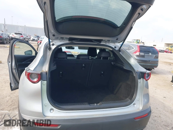 2021 Mazda CX-30 Select with VIN 3MVDMABL8MM273045, listed as a IAAI auction lot 42258604 with 47,805 mi miles and . Bid and sale history available at DreamBid. Image 18.