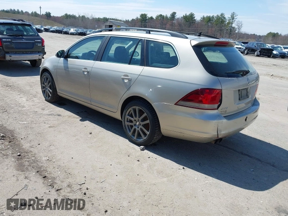 2013 Volkswagen Jetta SportWagen TDI with VIN 3VWML7AJ6DM692578, listed as a IAAI auction lot 41990222 with 83,385 mi miles. Bid and sale history available at carsss.com. Image 3.