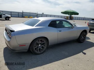 2016 Dodge Challenger R/T Plus with VIN 2C3CDZBT8GH101892, listed as a Copart auction lot 62171595 with 195,533 mi miles and Salvage title. Bid and sale history available at DreamBid. Image 3.