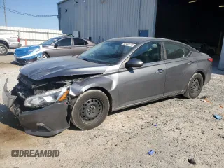 2020 Nissan Altima S z VIN 1N4BL4BV7LC224780, wystawiony jako Copart lot #52930225 z przebiegiem 133 794 mil mil oraz Nie do naprawy • Non repairable. Historia ofert i sprzedaży dostępna na DreamBid. Obrazek 1.