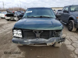 2001 GMC Sonoma SLS 1SG z VIN 1GTCS19W318247147, wystawiony jako Copart lot #83135464 z przebiegiem 292 056 mil mil oraz Szkody całkowita. Historia ofert i sprzedaży dostępna na DreamBid. Obrazek 5.