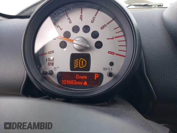 2014 MINI Countryman S with VIN WMWZC3C56EWP26003, listed as a IAAI auction lot 41884630 with 101,683 mi miles and . Bid and sale history available at DreamBid. Image 7.