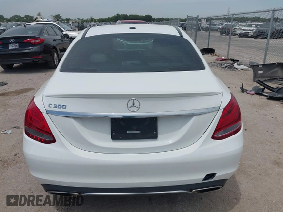 2018 Mercedes-Benz C 300 with VIN 55SWF4JB3JU242931, listed as a IAAI auction lot 42267645 with 194,674 mi miles and . Bid and sale history available at DreamBid. Image 16.