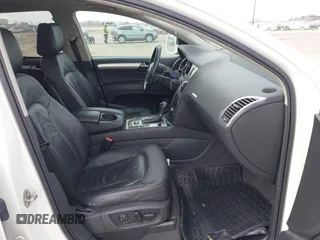 2008 Audi Q7 4.2L Premium with VIN WA1EV74L28D067833, listed as a IAAI auction lot 41541882 with 1 mi miles. Bid and sale history available at carsss.com. Image 5.