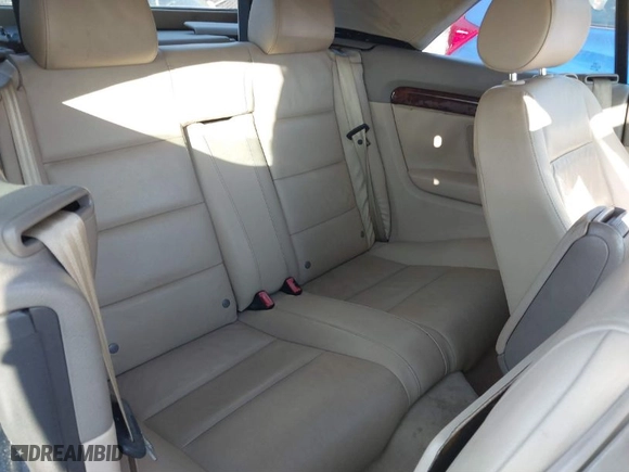 2009 Audi A4 2.0T with VIN WAUDF48H49K010319, listed as a IAAI auction lot 40828607 with 126,287 mi miles. Bid and sale history available at carsss.com. Image 8.