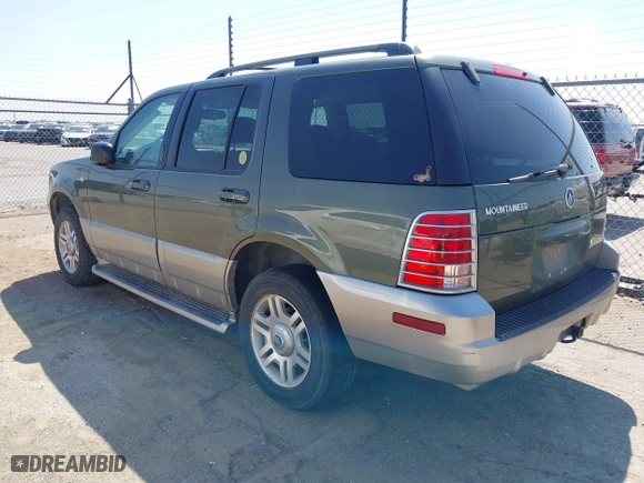 2003 Mercury Mountaineer Convenience with VIN 4M2ZU86K03ZJ05795, listed as a IAAI auction lot 42034035 with 204,332 mi miles. Bid and sale history available at carsss.com. Image 3.
