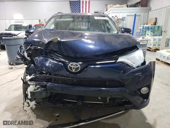 2017 Toyota RAV4 XLE with VIN 2T3RFREV5HW620929, listed as a Copart auction lot 45407255 with 111,759 mi miles and Salvage Title. Bid and sale history available at carsss.com. Image 5.